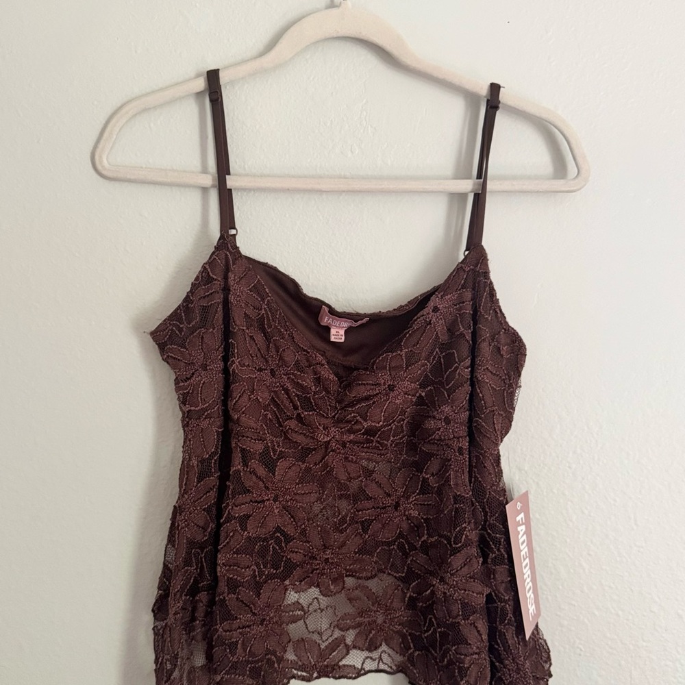 NWT Faded Rose Brown Singlet Lace Top